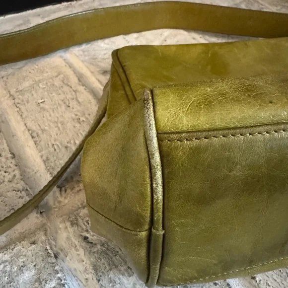 HOBO International Vintage Leather Hobo Bag - Picture 7 of 9